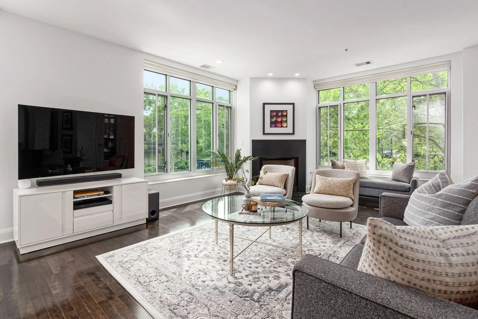 1000 S Dawson Ave 201 | $1,000,000