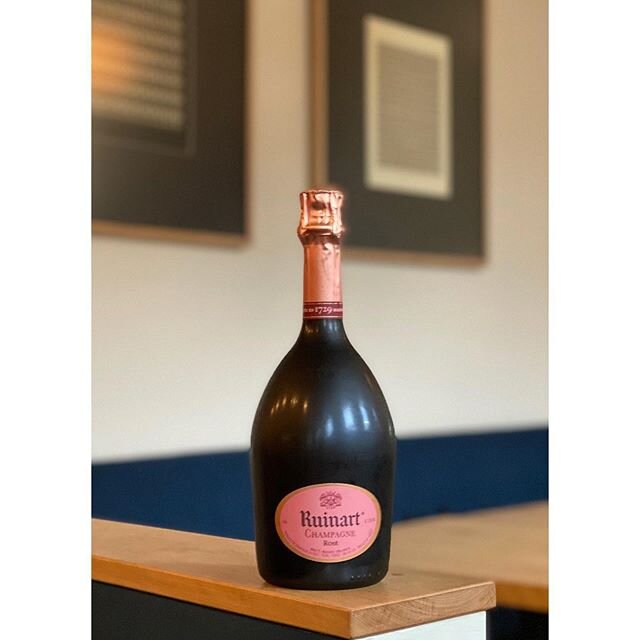 ruinart ros&eacute; |
&ldquo;It&rsquo;s what you want!&rdquo;
- Patrick Alvarez [ @patrickga ]

Check out our fresh champagne offerings online! .
.
.
.
.

#omochikaeri #kumikoomochikaeri #chicagotakeout #supportsmallbusiness #womenrunbusiness #chicag