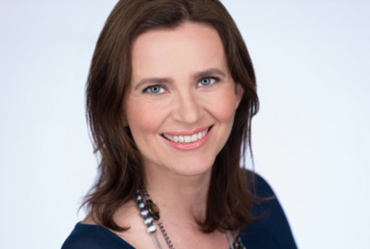 Vanda Berninger immigrated to Germany in 1991 as a civil war refugee from Croatia, former Yugoslavia. In Germany, Vanda served as the spokesperson for immigrant and refugee policy for a major German political party in Frankfurt/ Main and the Executive Director for the Organization Against Sexual and Racist Exploitation. Currently, Vanda leads strategic partnership effort to influence public perception of refugees in positive/celebratory way, identify innovative partnership solutions for humanitarian responses, and develop long-term strategy to increase public understanding of the global displacement crisis.