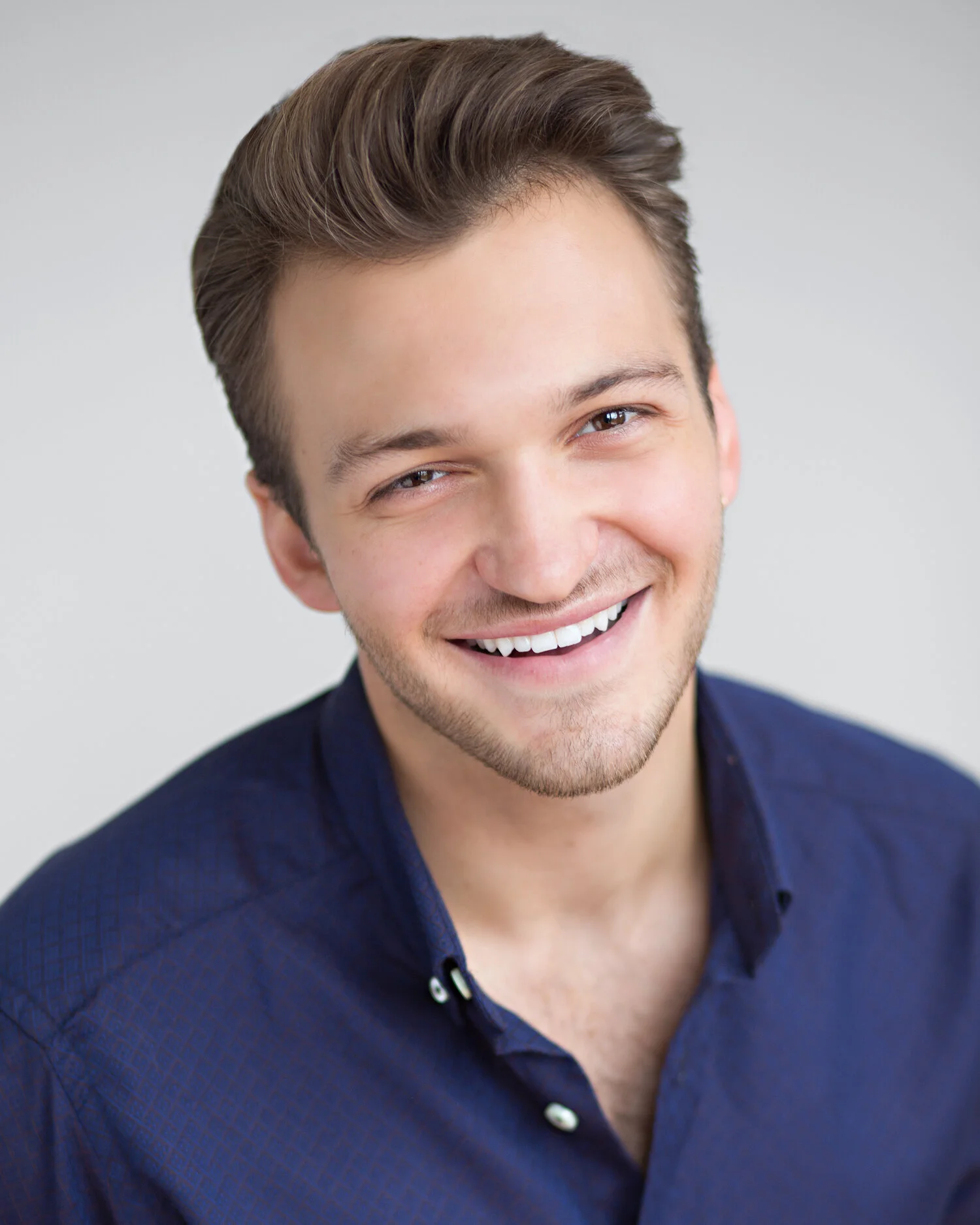 Praised for his “lovely, nuanced tenor” (Boston Musical Intelligencer), Daniel McGrew is an active performer of a broad range of repertoires spanning opera, musical theatre, early, and new music. Recently at Tanglewood, he appeared as François in Bernstein’s A Quiet Place and participated in the annual Festival of Contemporary Music. An early music specialist, Daniel has performed Bach with conductors including Matthew Halls, John Harbison, David Hill, and Masaaki Suzuki, and toured India and the Baltic region with Juilliard415 and Yale University’s Schola Cantorum. He participated in the symphonic premier of James Lapine’s Sondheim on Sondheim with the Boston Pops Orchestra and appeared in David Loud’s Sondheim review, A Good Thing Going. Daniel holds degrees from Oberlin Conservatory and Yale School of Music; he is currently pursuing a DMA at the University of Michigan.