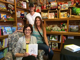  Diane sharing her book TWO HANDS TO LOVE YOU at Frugal Frigate in Redlands, CA 