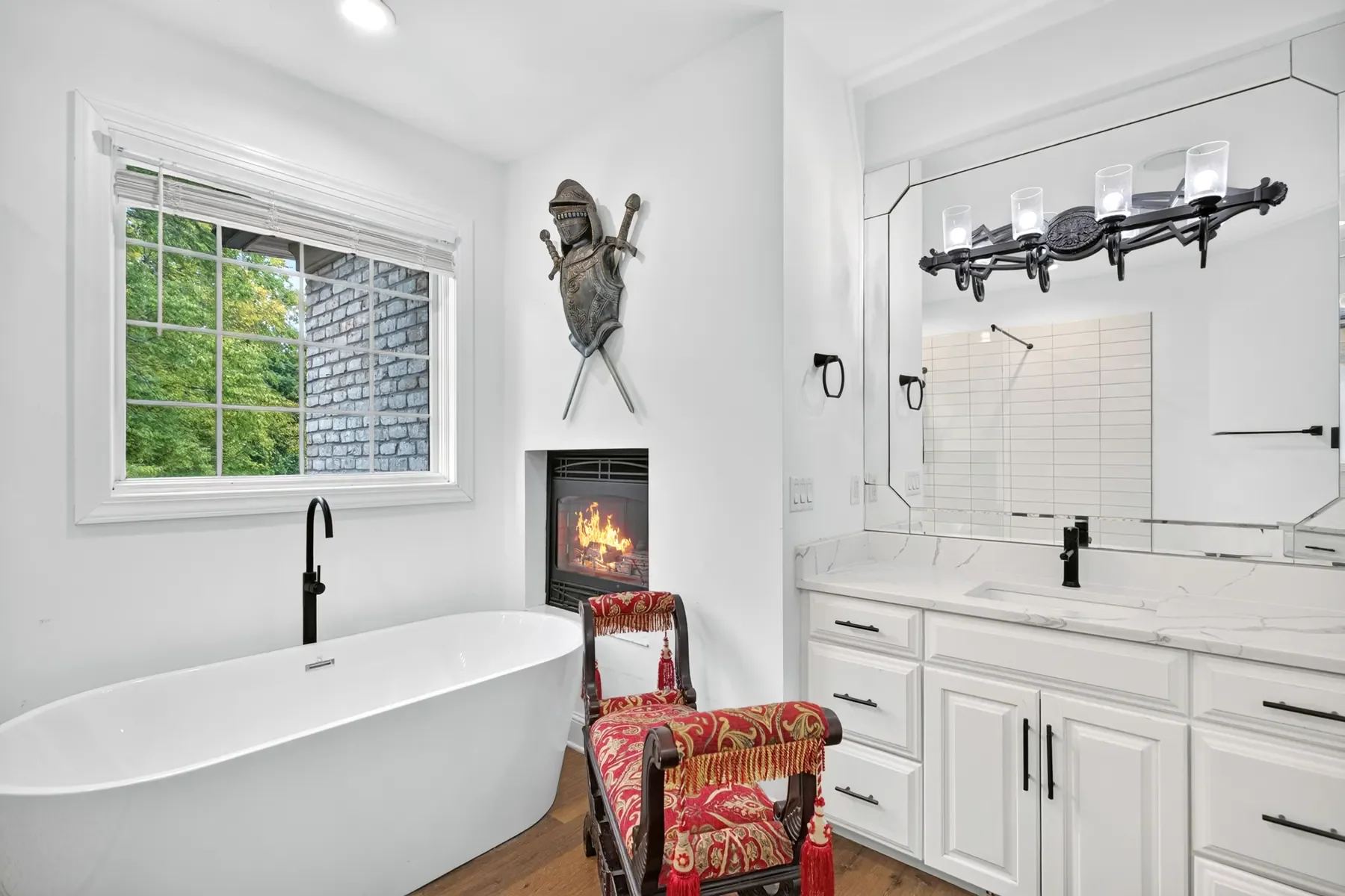 27-soaking-tub.webp