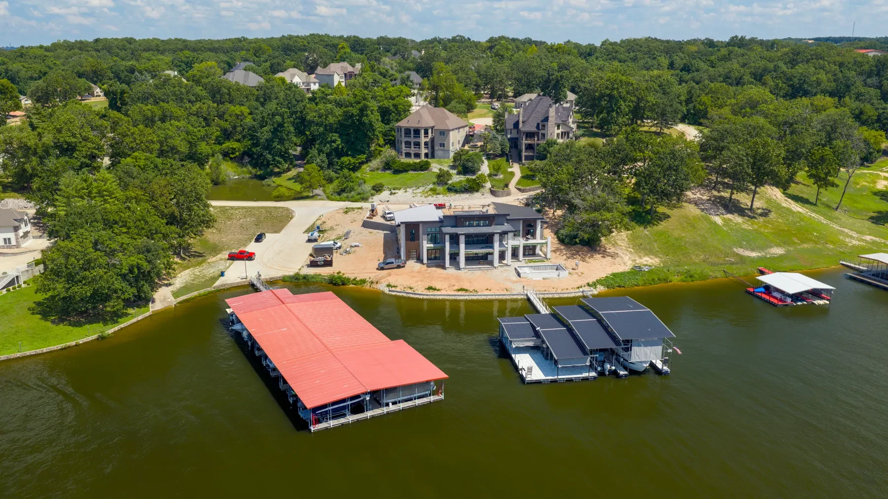 37-dock-neighborhood.webp