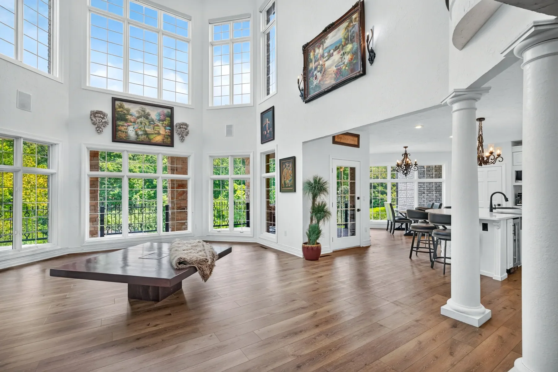18-great-room-wide.webp