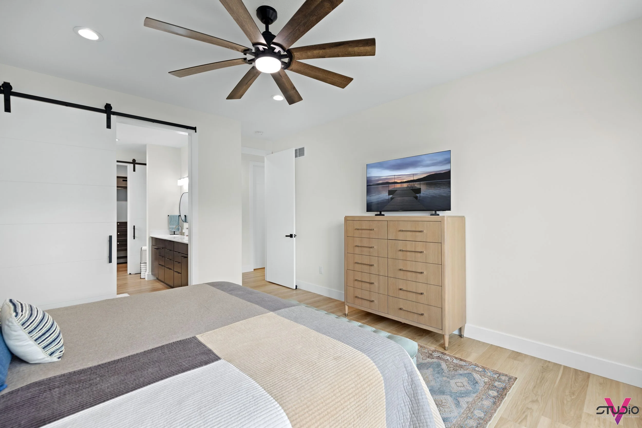 425-waterside-drive-camdenton-mo-usa-034.jpg
