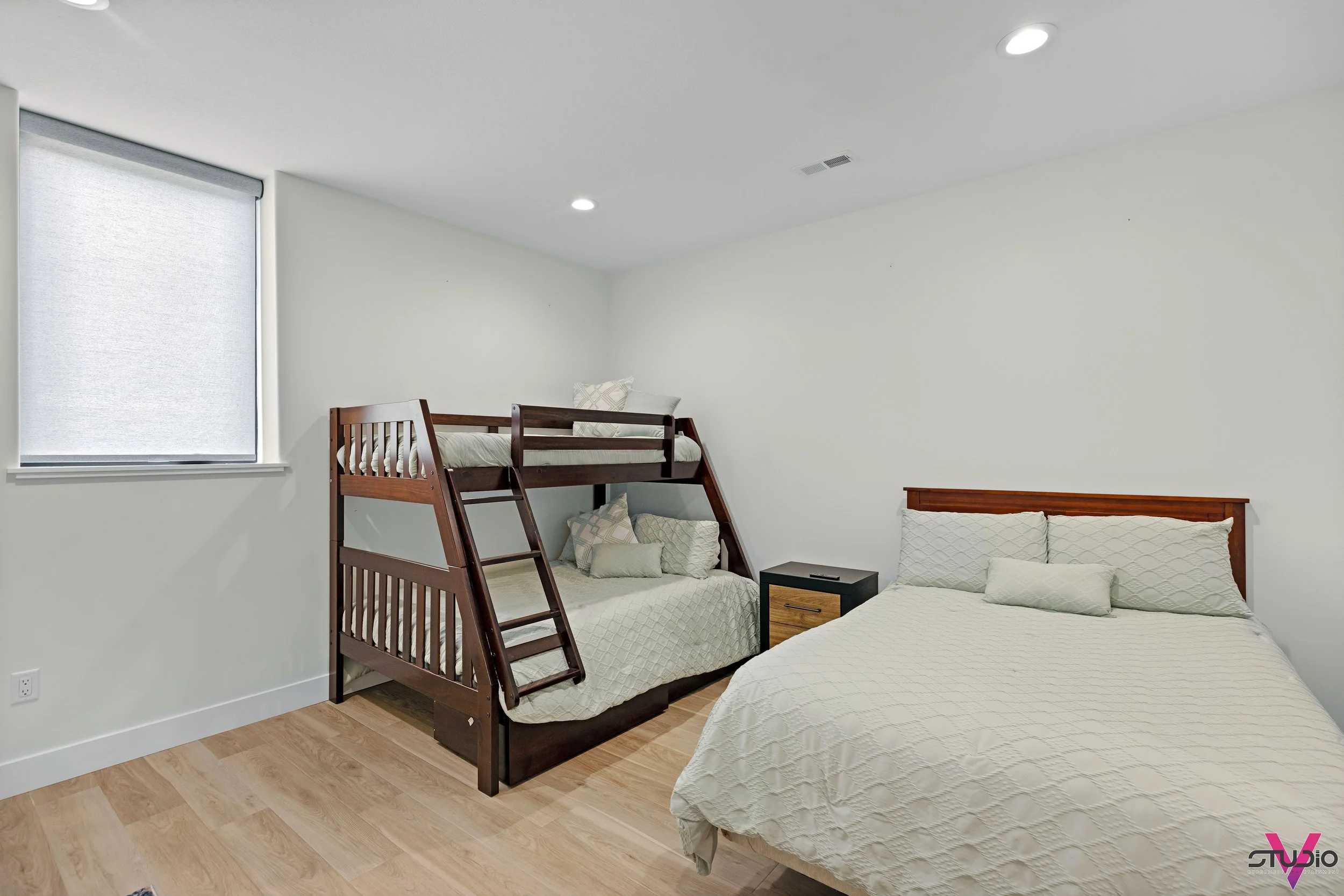 425-waterside-drive-camdenton-mo-usa-043.jpg