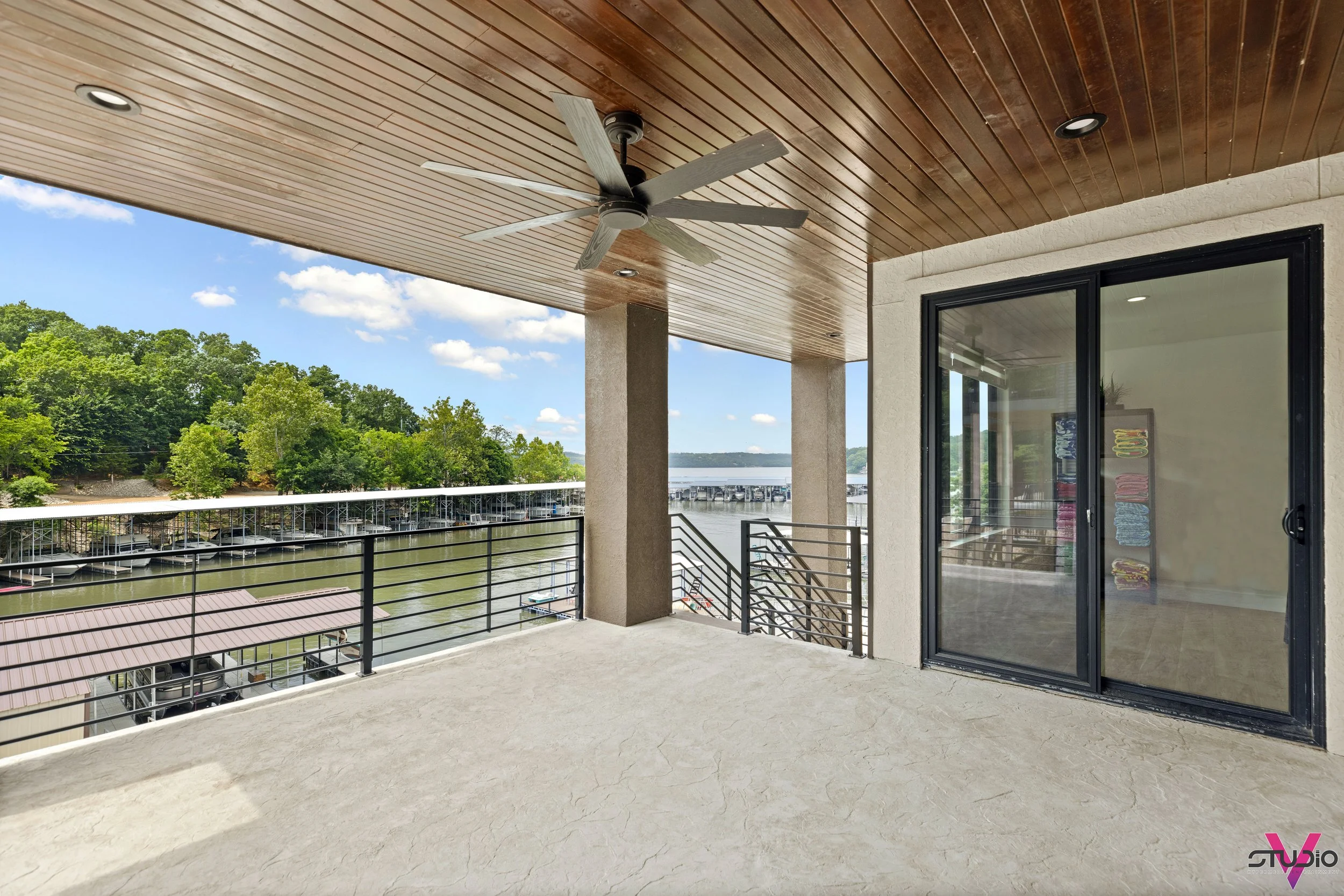 425-waterside-drive-camdenton-mo-usa-070.jpg