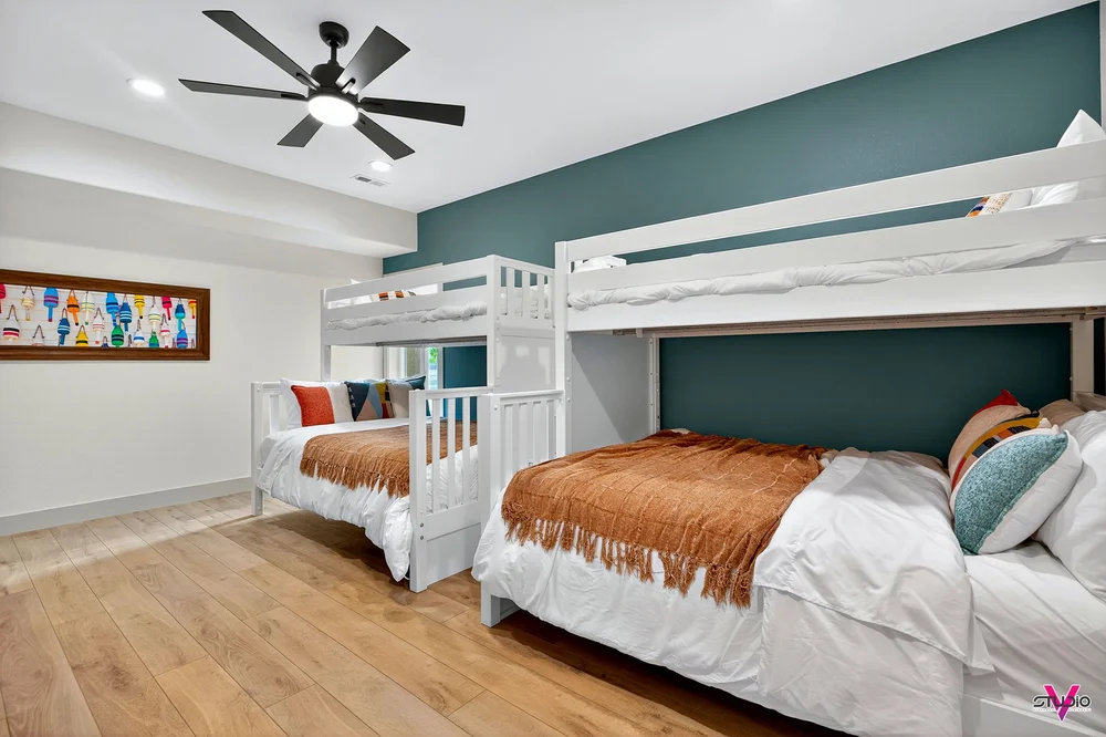 Studio V lakefront real estate interior media sample