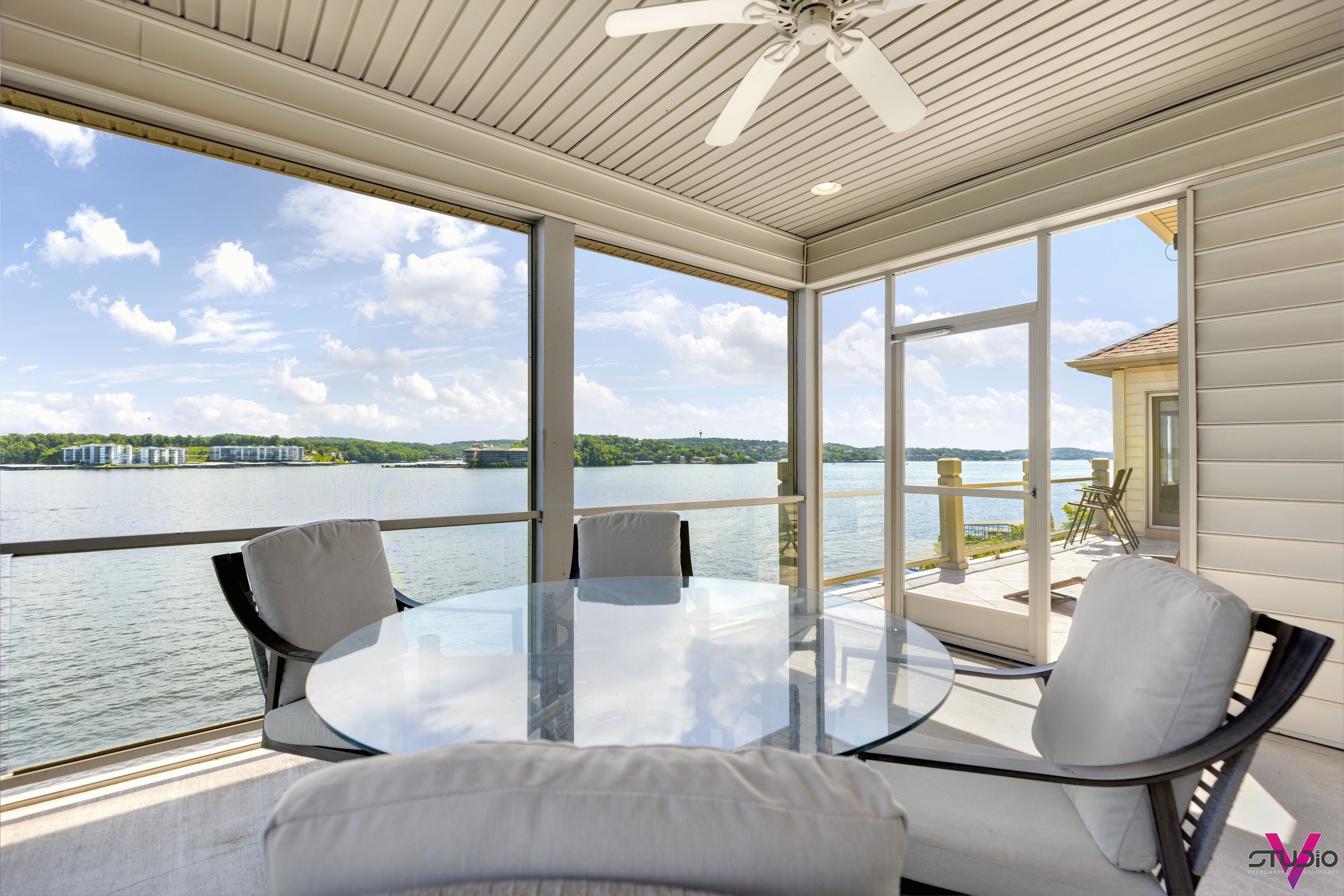1129-Beacon-Point-Circle-Lake-Ozark-025.jpg