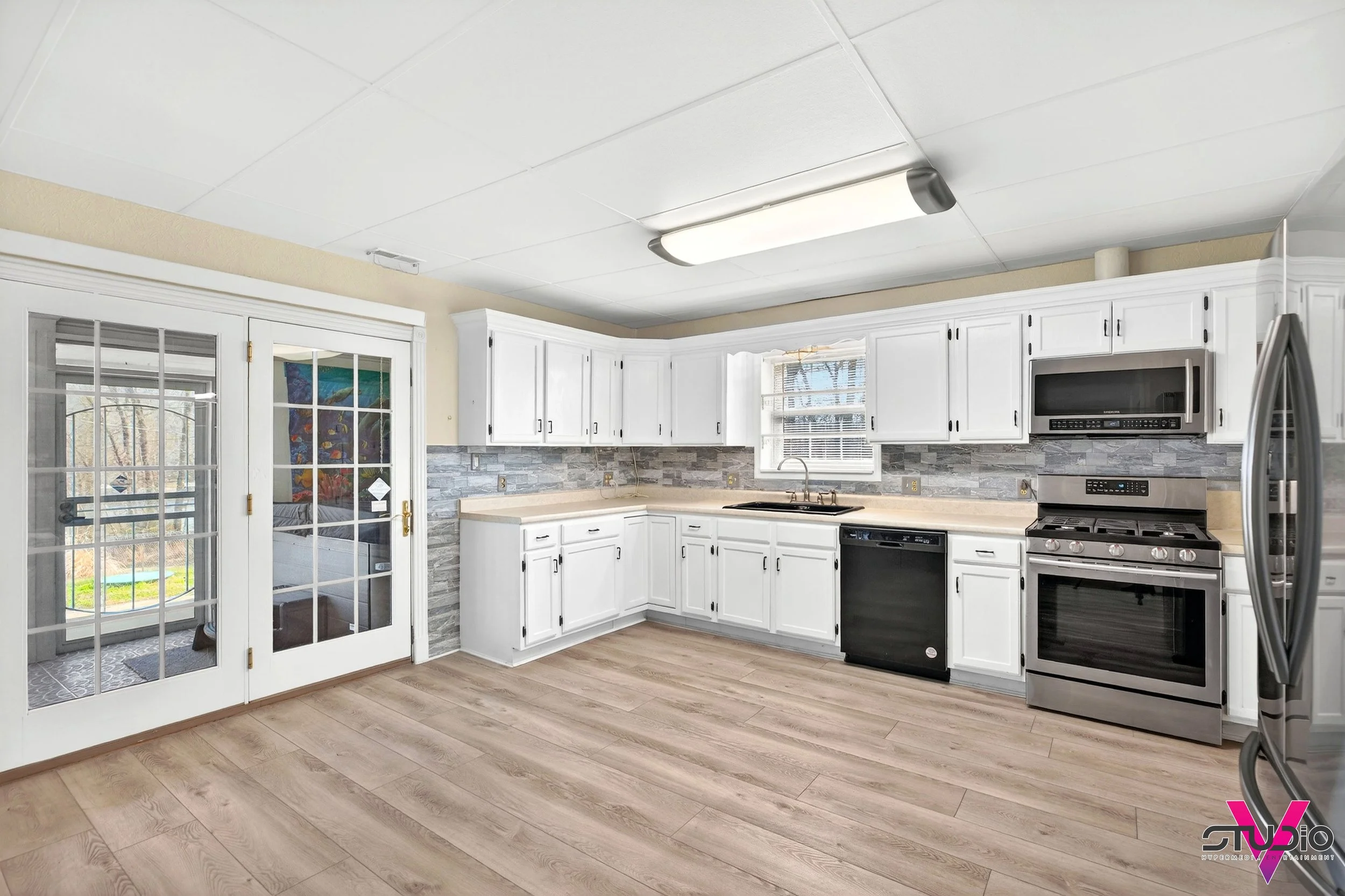 213A1570.jpg