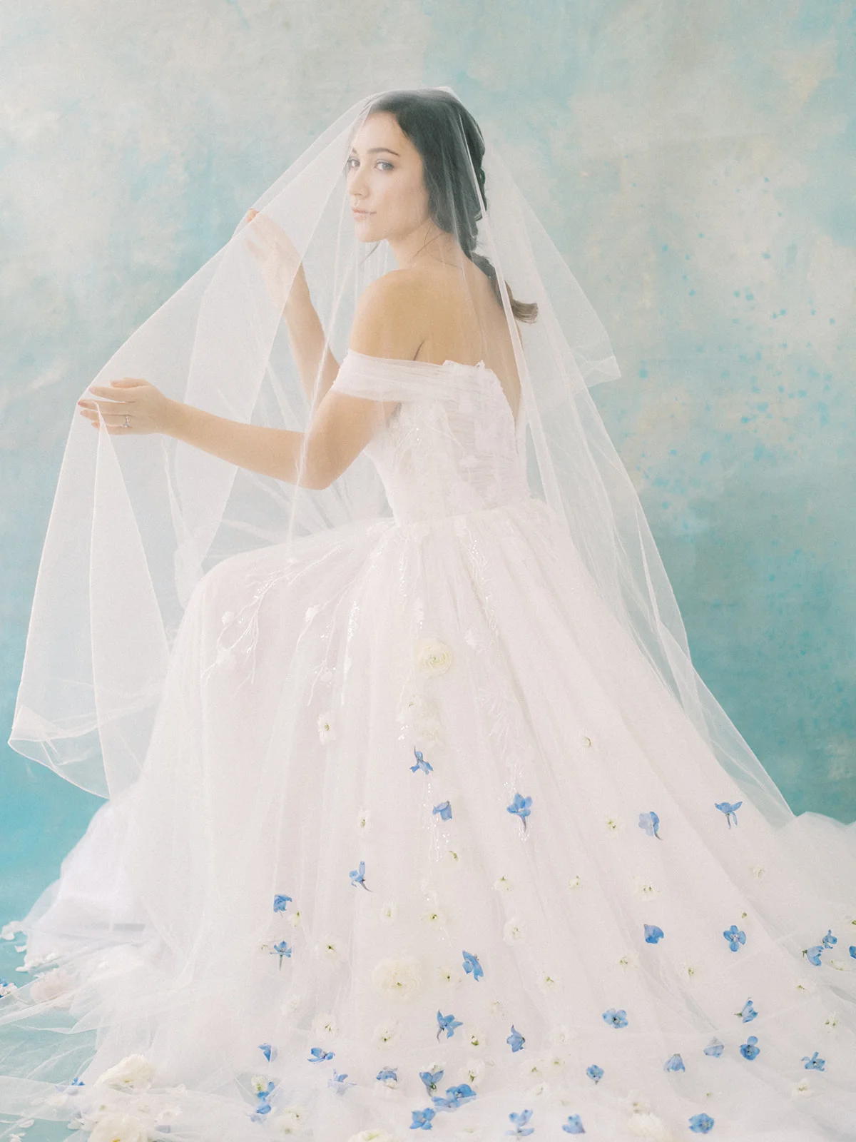 jinza-bridal-elvet-collection-echo-3-d-colorful-flower-veil.jpg