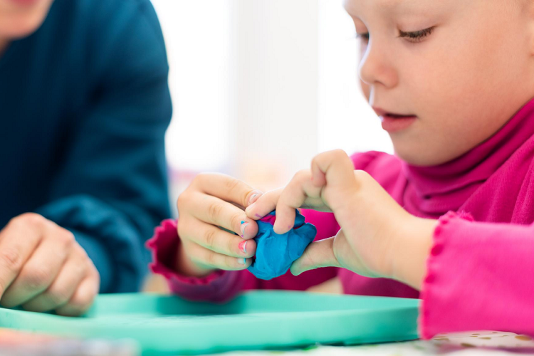 Paediatric Occupational Therapy in Perth — Eyes on Oxford