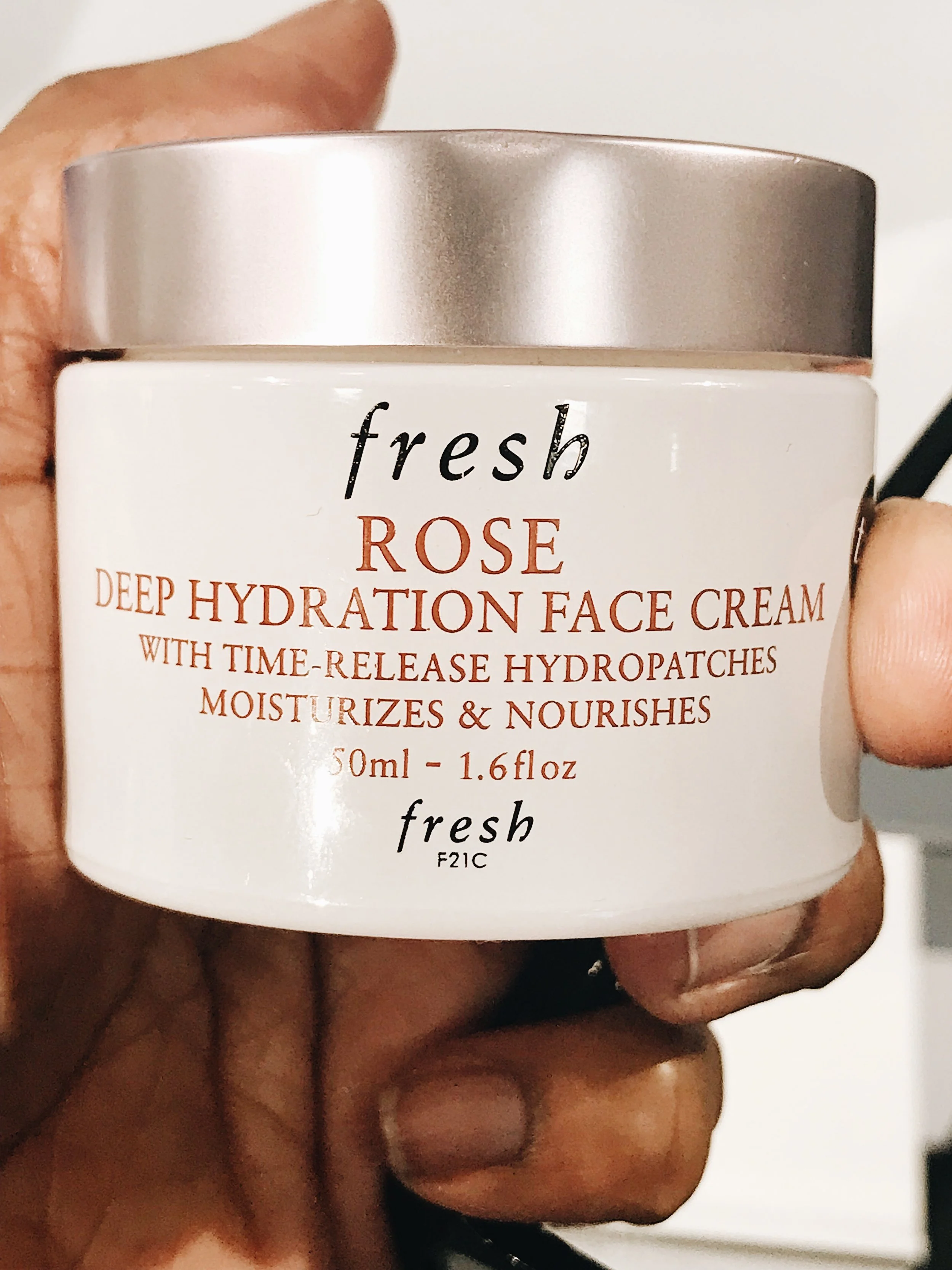 "Fresh" a cult favorite in the beauty world of everybody, LOL!!! New moisturizer for me. currently, my favorite 2 moisturizers are "BELIF" and "SUNDAY RILEYS" sorry about the missing manicure... 