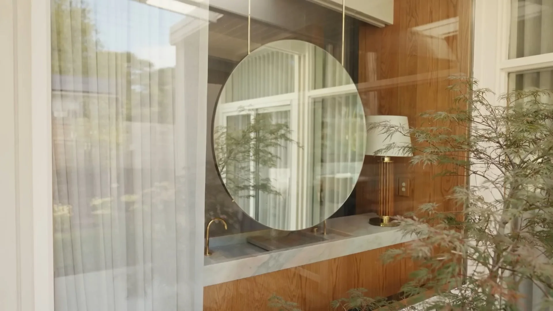 Heidi Gardner_Architectural Digest_Still Frames_22.jpg