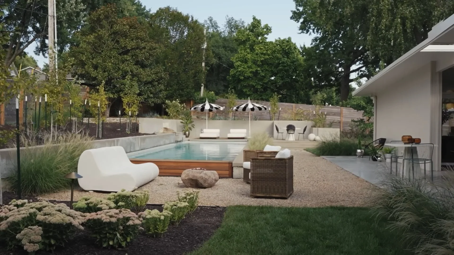 Heidi Gardner_Architectural Digest_Still Frames_27.jpg