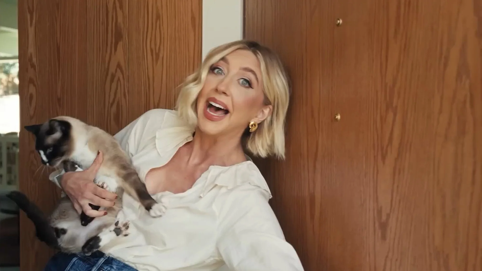 Heidi Gardner_Architectural Digest_Still Frames_29.jpg