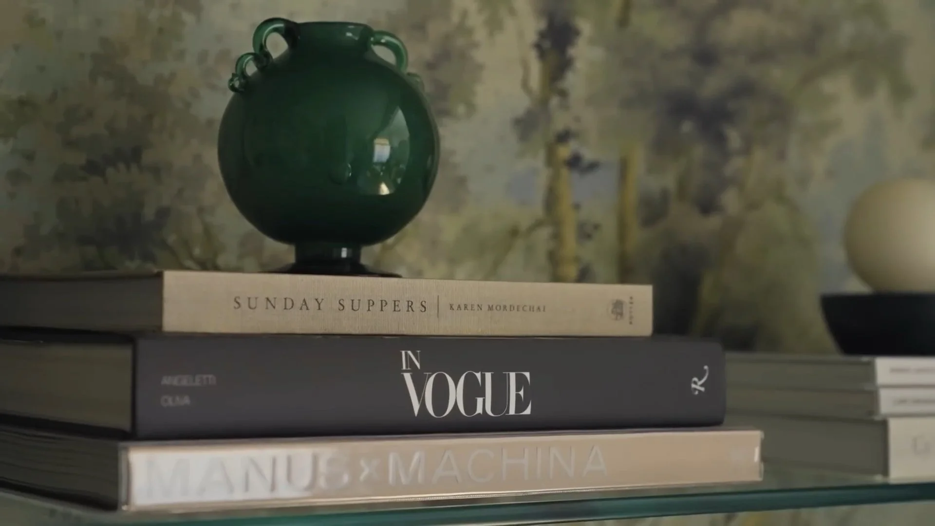 Heidi Gardner_Architectural Digest_Still Frames_41.jpg