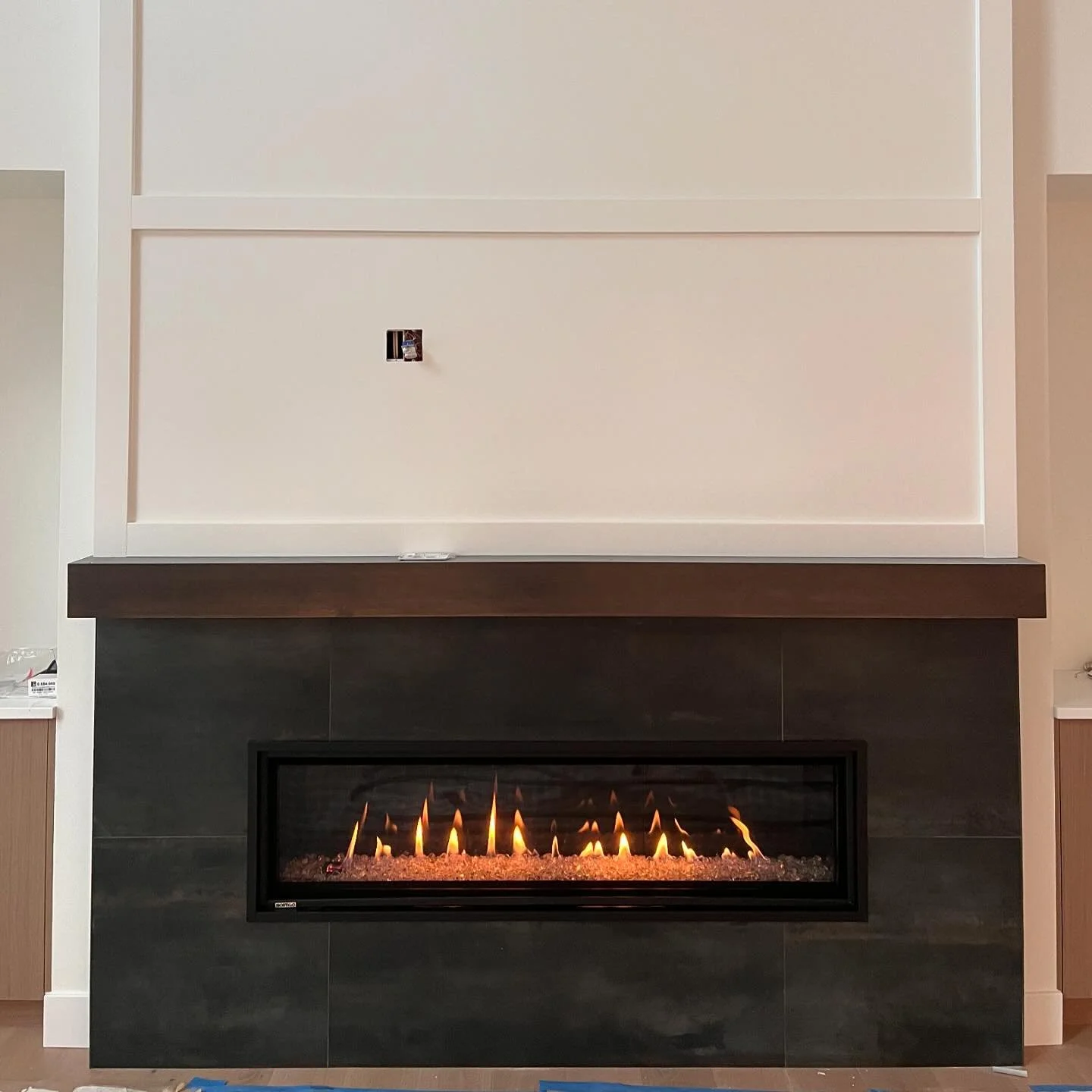 @montigofire Delray 60 FullLoad PF2 w/ 1&rdquo; Trim

#newconstruction #evertonhomes #tristatedistributors #gasfireplace #spechome #gas #fireplace #newhomes #construction #stopthegasban #banthegasban #washingtonstate