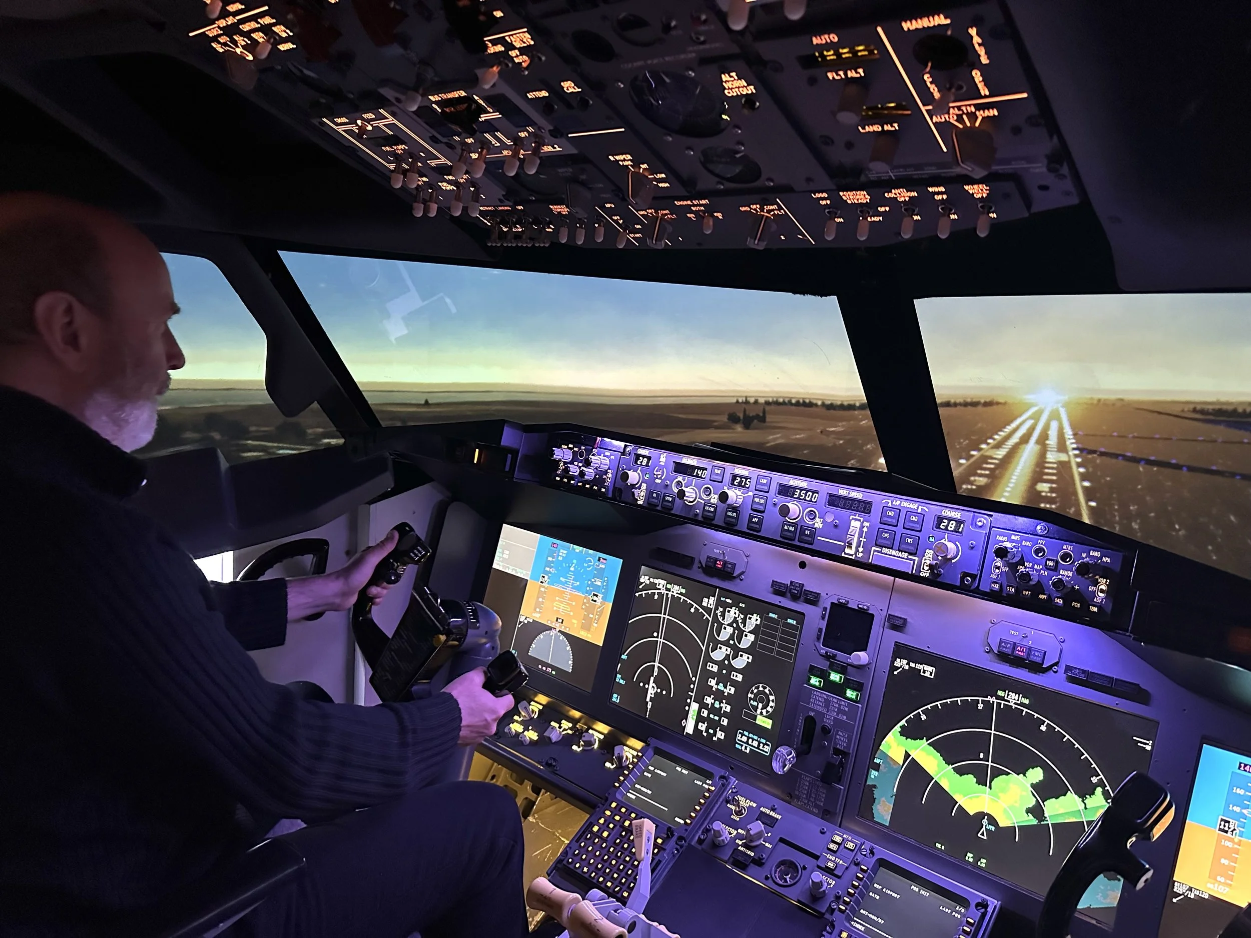 737-flight-simulator-experience-devon-cornwall-dorset.jpg