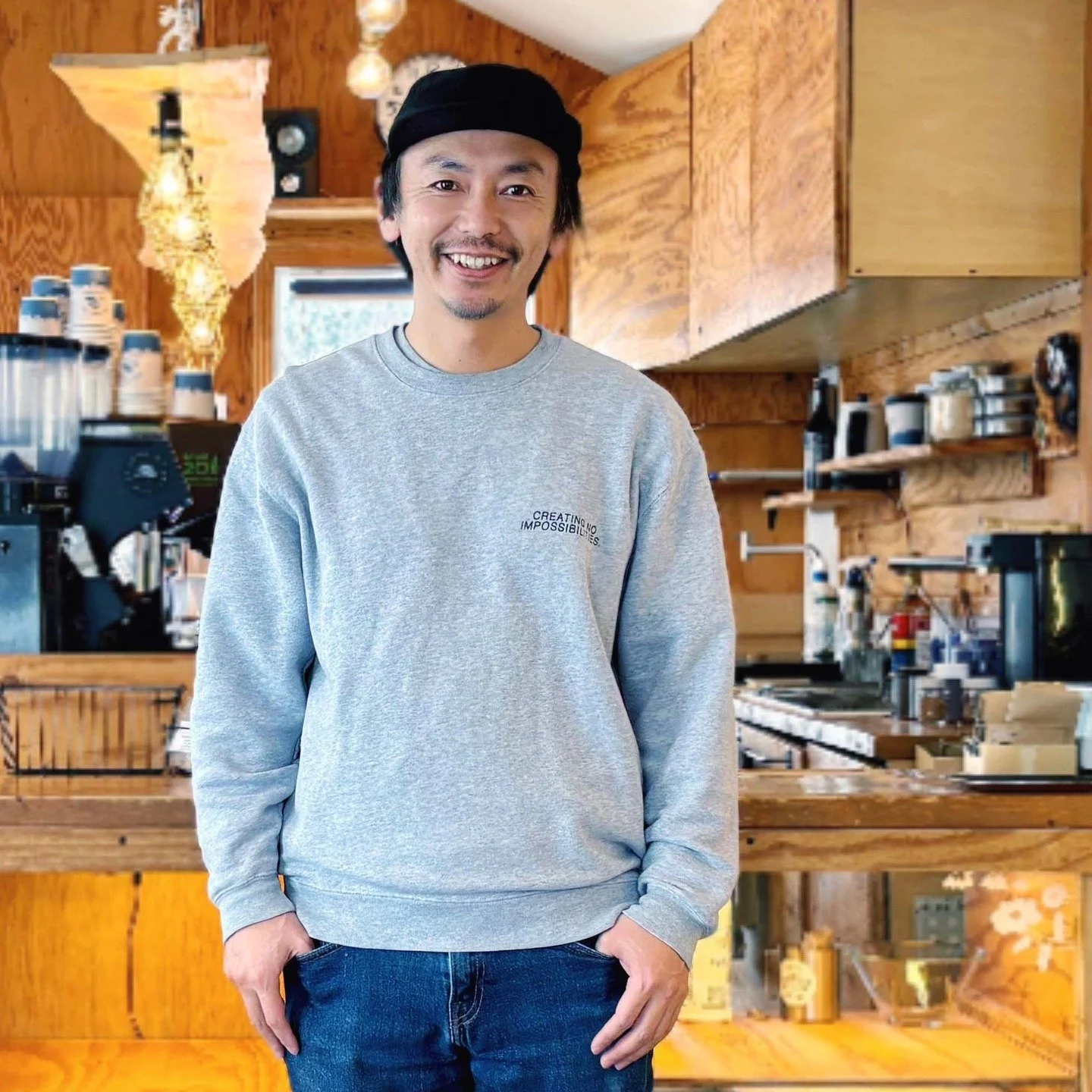 Meet Ihara Hiromasa, the owner and barista behind Mountain Kiosk Coffee.

A familiar stop beside the Grand Hirafu Welcome Center, Mountain Kiosk has been serving thoughtfully made coffee to locals and visitors since 2013. In What&rsquo;s On Niseko #5