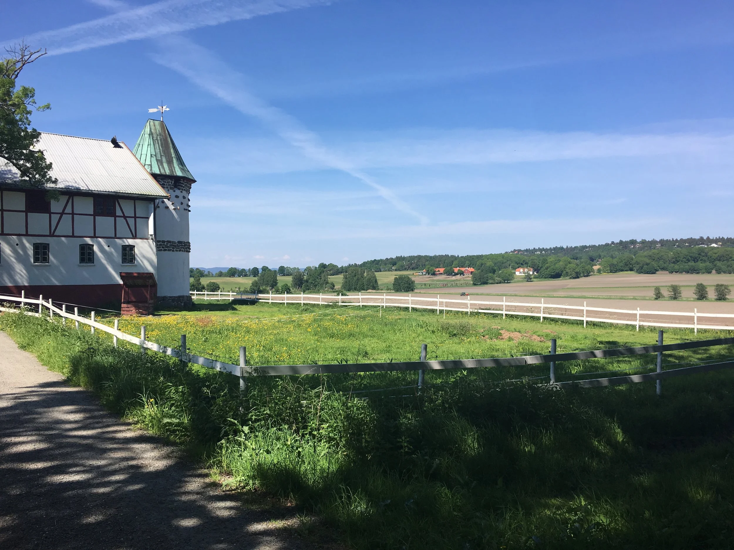 Alby gård på Jeløy en dag i mai 2018