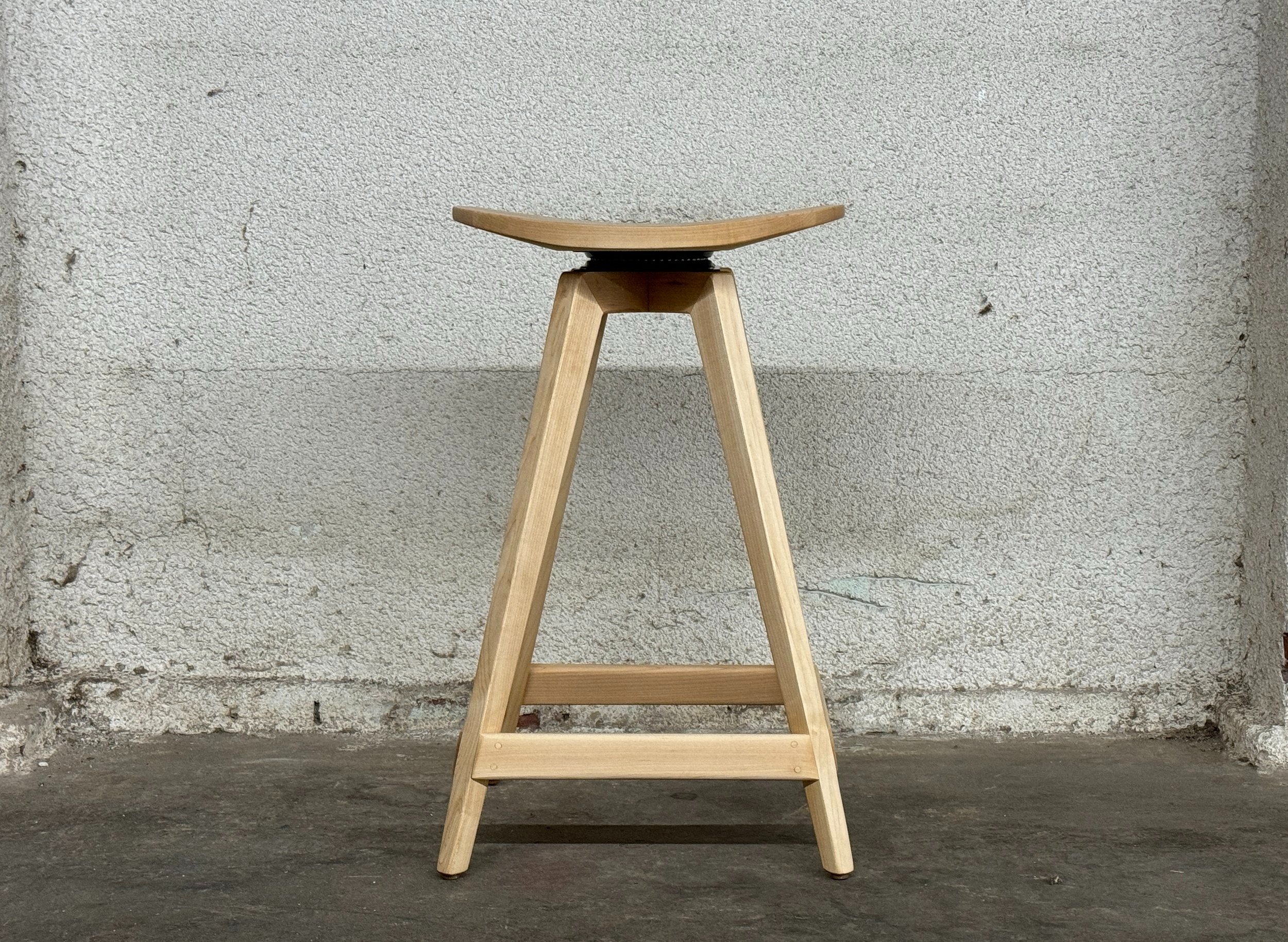 CALYX counter stool