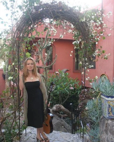 betse'sgarden.jpg