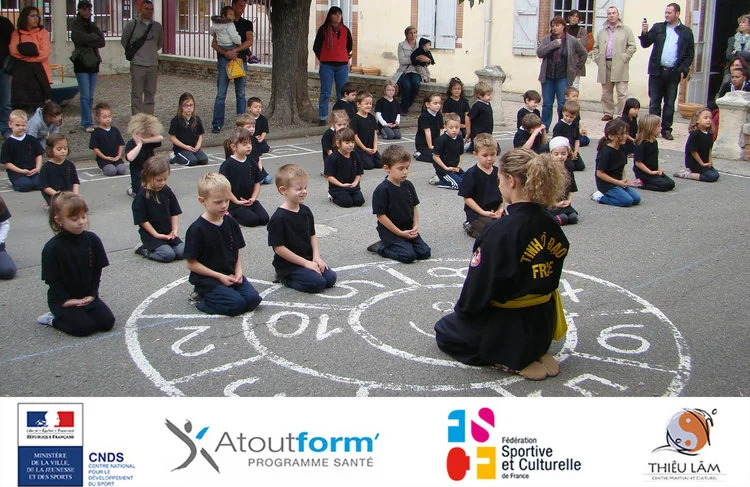 Le Centre Thiêu Lâm dans les écoles