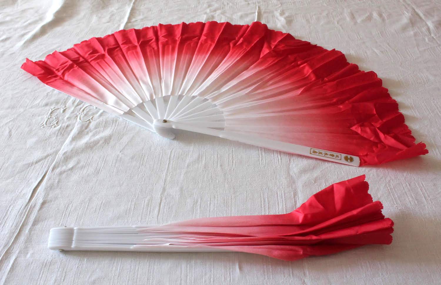 Double-eventail (rouge ou jaune)