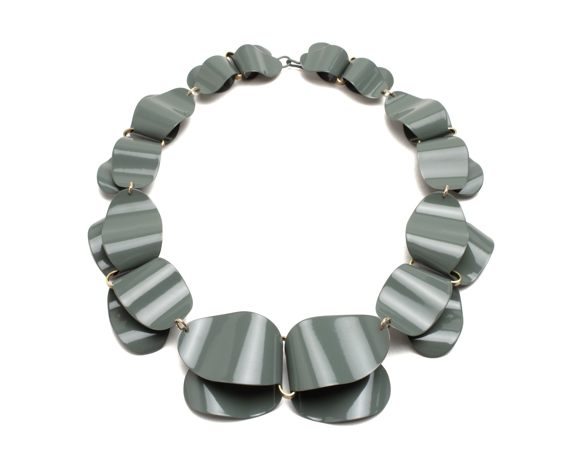 Slide_Fold_Neckpiece01_evergreen.jpg