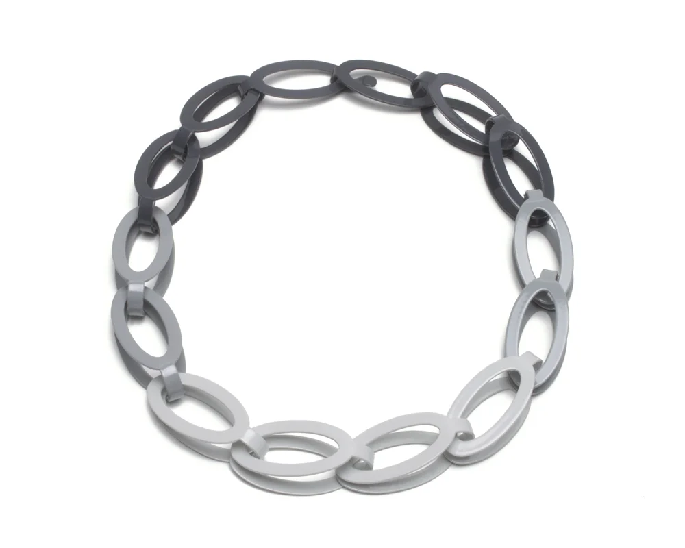 Grey Gradient 14pc Oval Chain