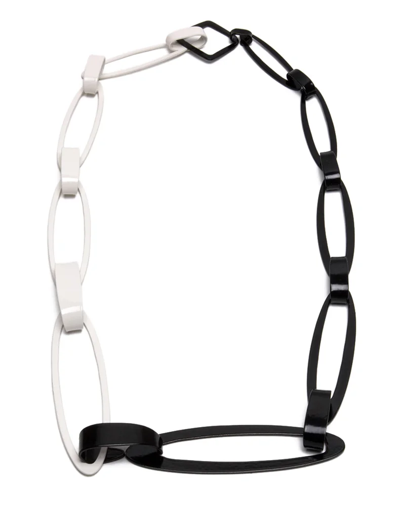 Linked 04 | cream, black