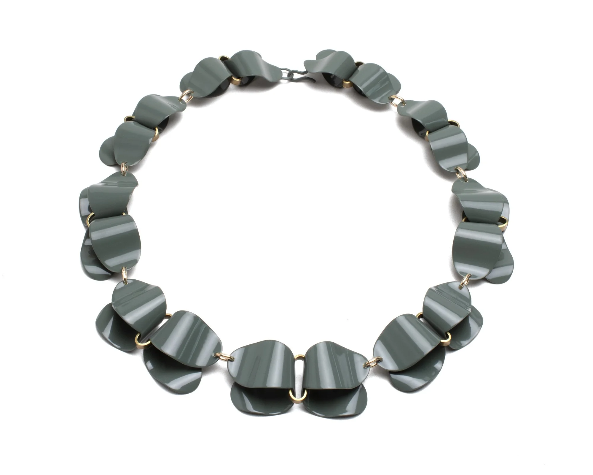 Slide_Fold_Neckpiece03_Evergreen copy.jpg