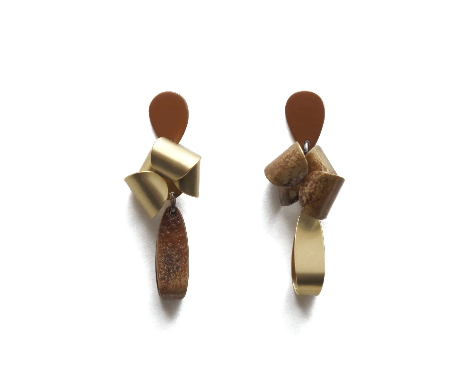 Nova_MAX04_Asy_Brown-BurntSienna-Brass copy.jpg