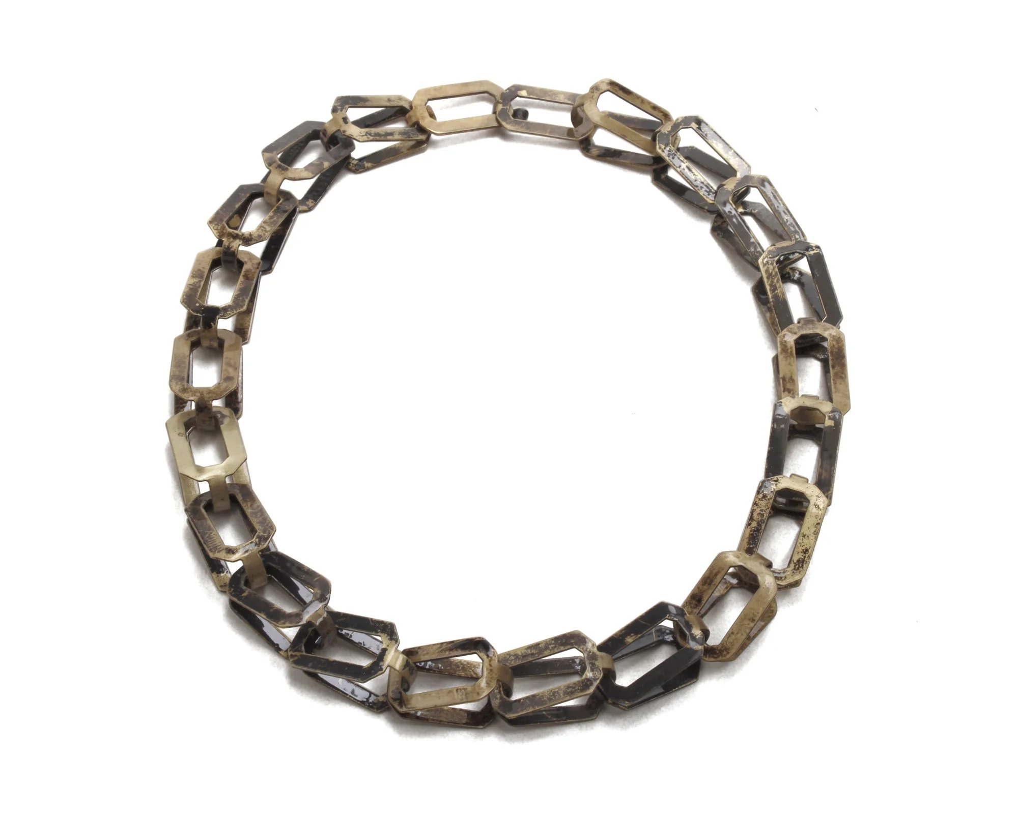 Nova_22pc_Square_Chain_black copy.jpg