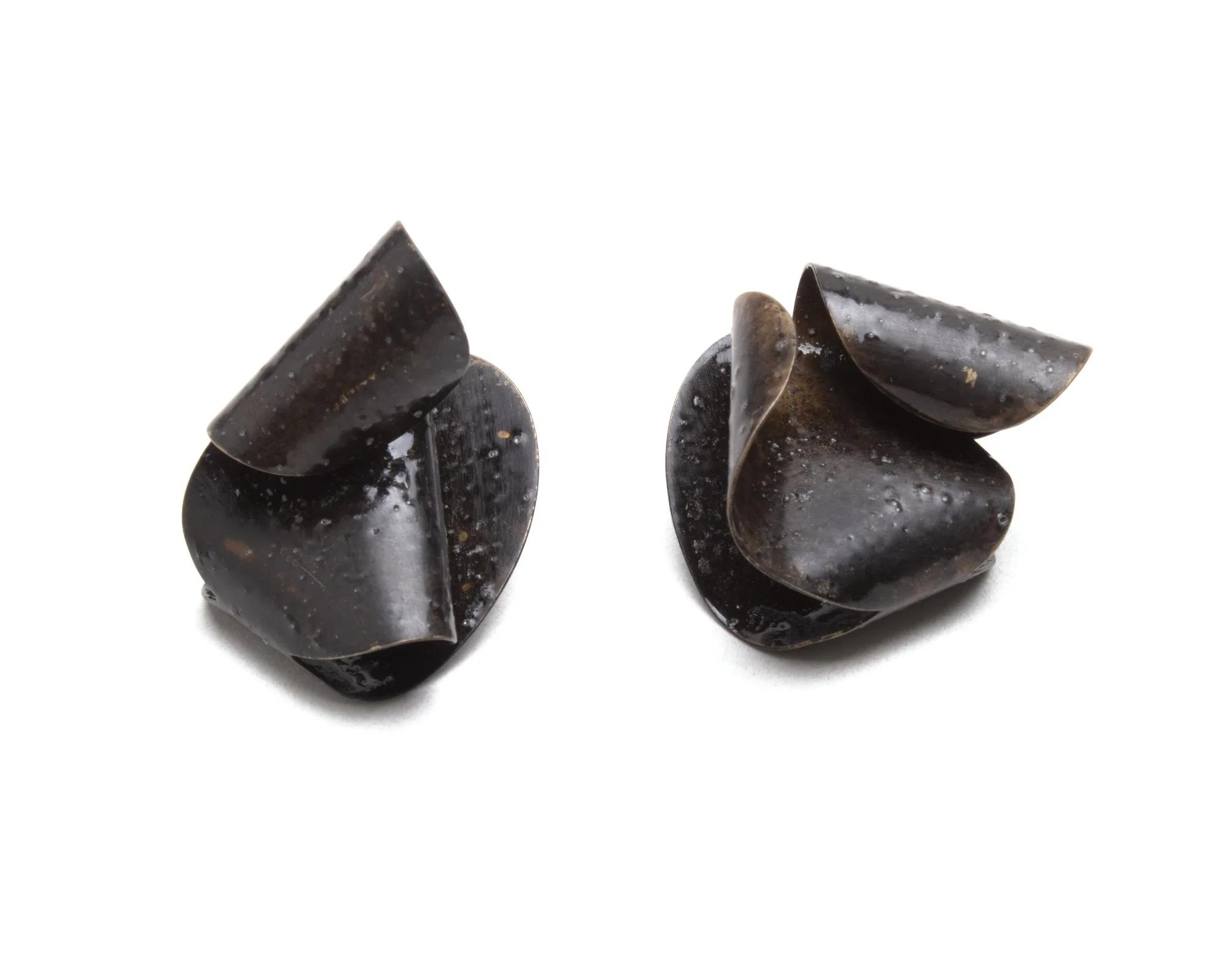 Nova_ASY_MAX_Folded_Studs-lg_03-1.5x1.25x1 copy.jpg