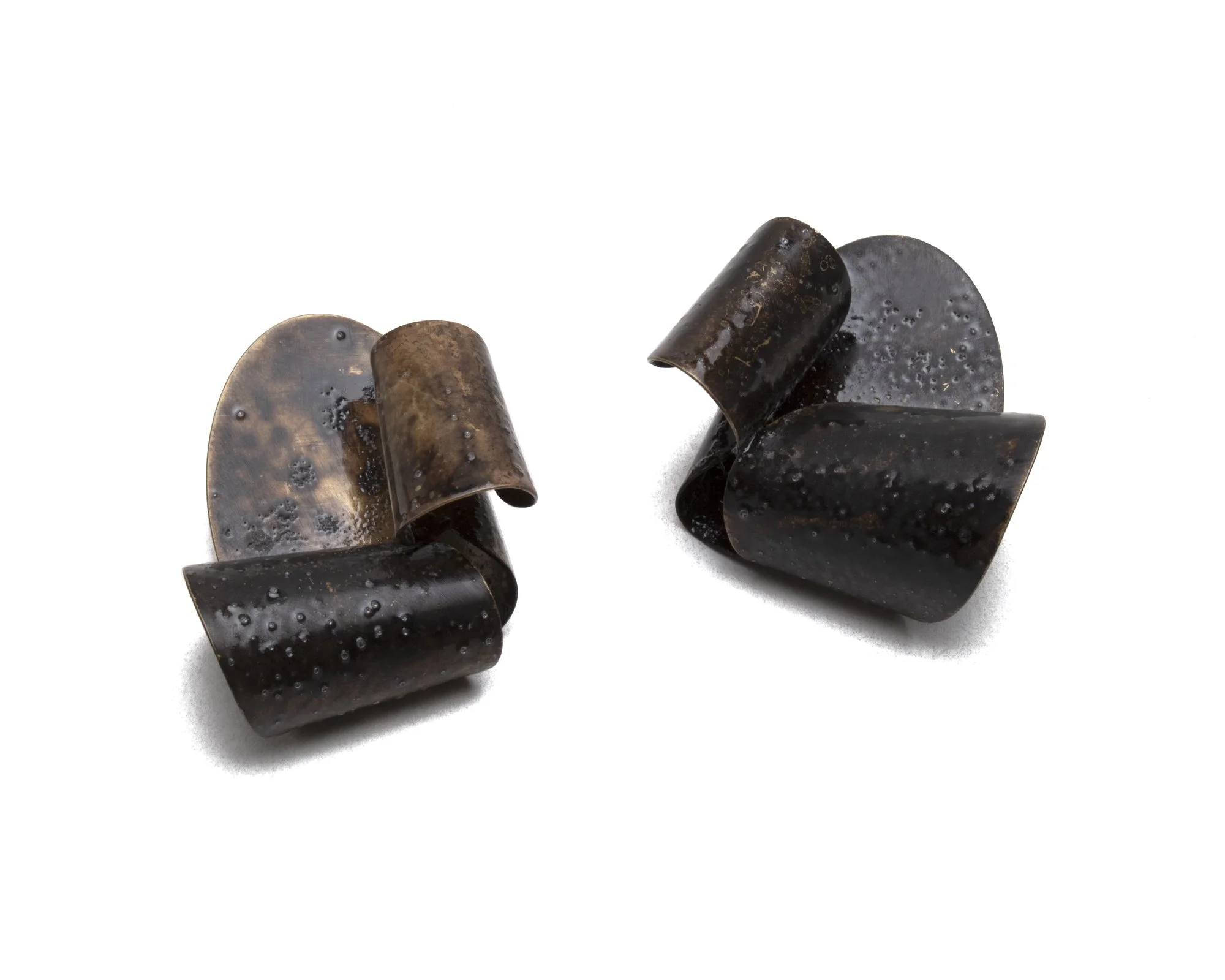 Nova_ASY_MAX_Folded_Studs-xl_02.jpg