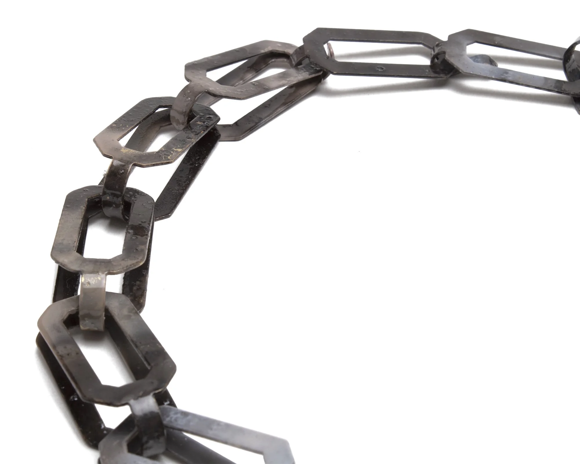 Nova_14pc_Square_Chain_detail01 copy.jpg