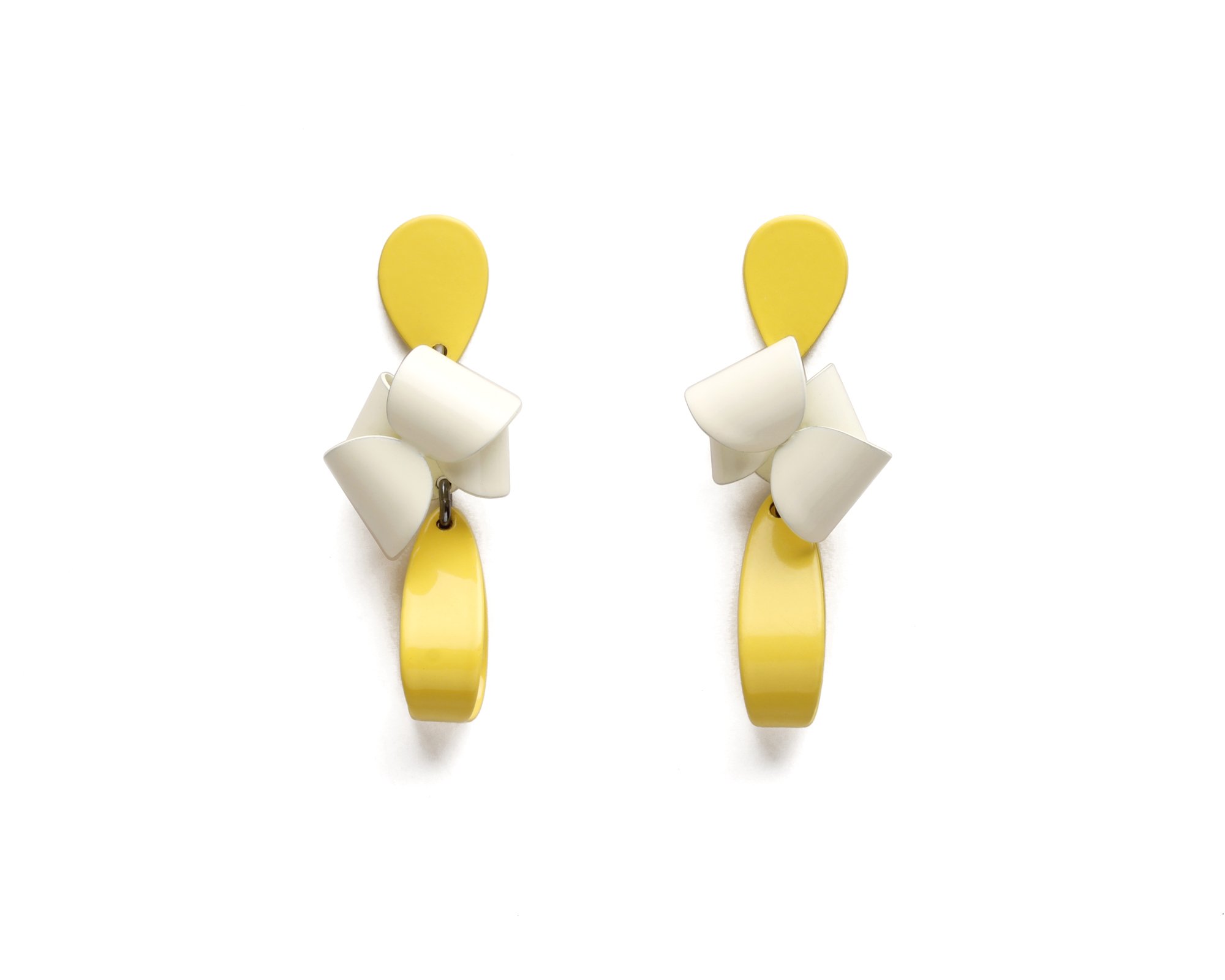 MAX04_Yellow-PaleYellow copy.jpg