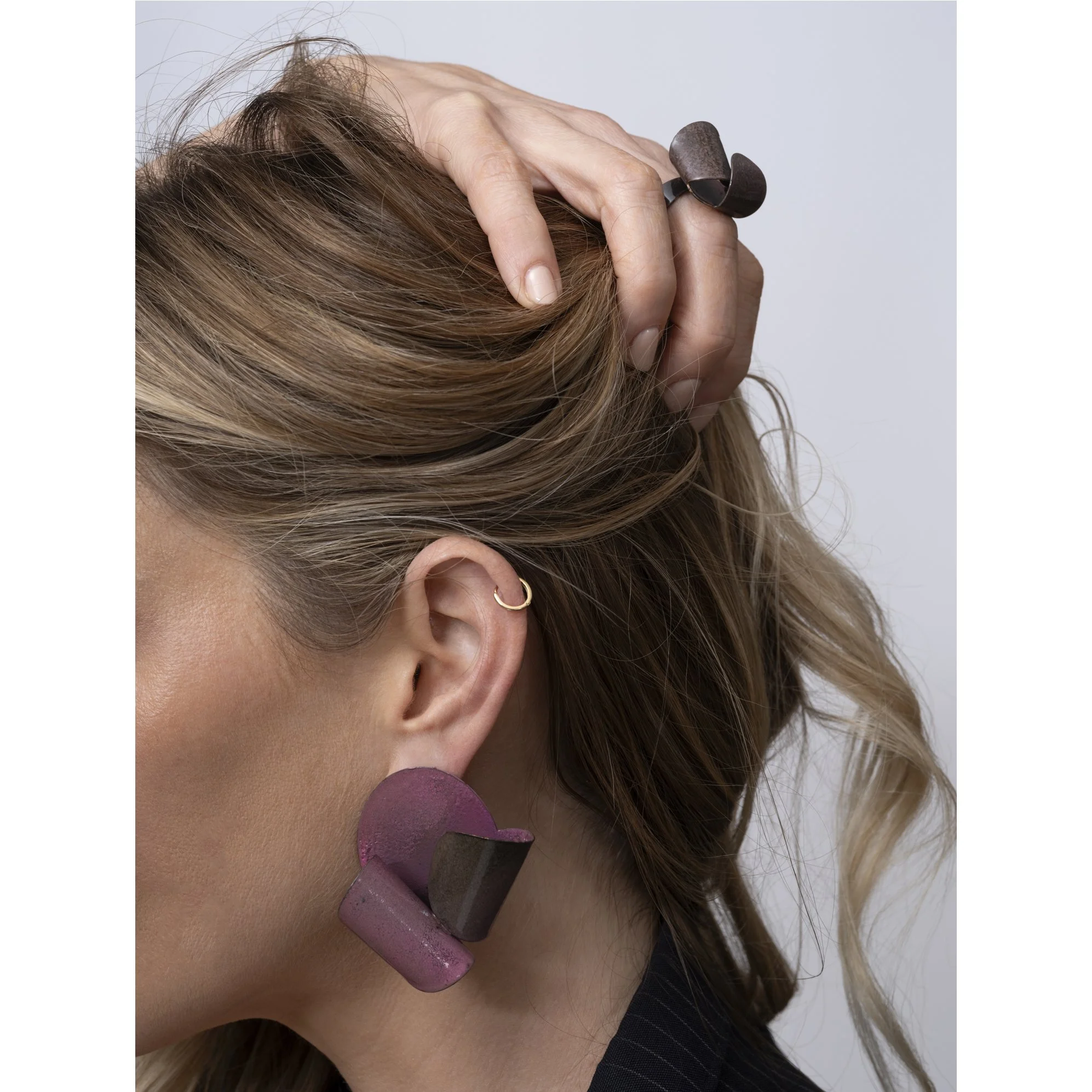 MAX_Studs_xl-w-ring_novapink_OTB copy-square.jpg