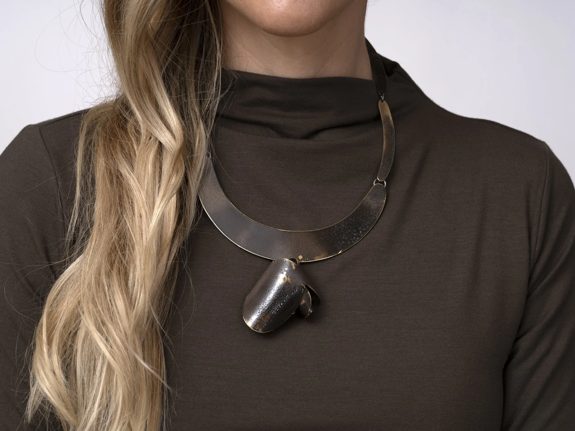 Collar_w_Folded_Pendant_Nova_OTB copy.jpg