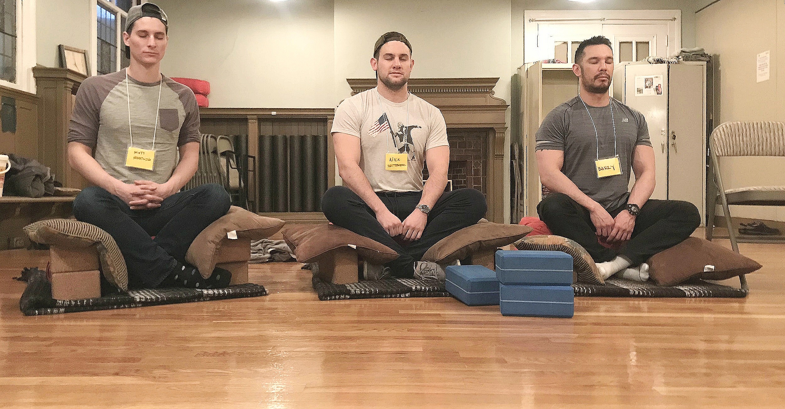  Matt, Nick and Barry showed everyone how to use the knee props for good seated posture 