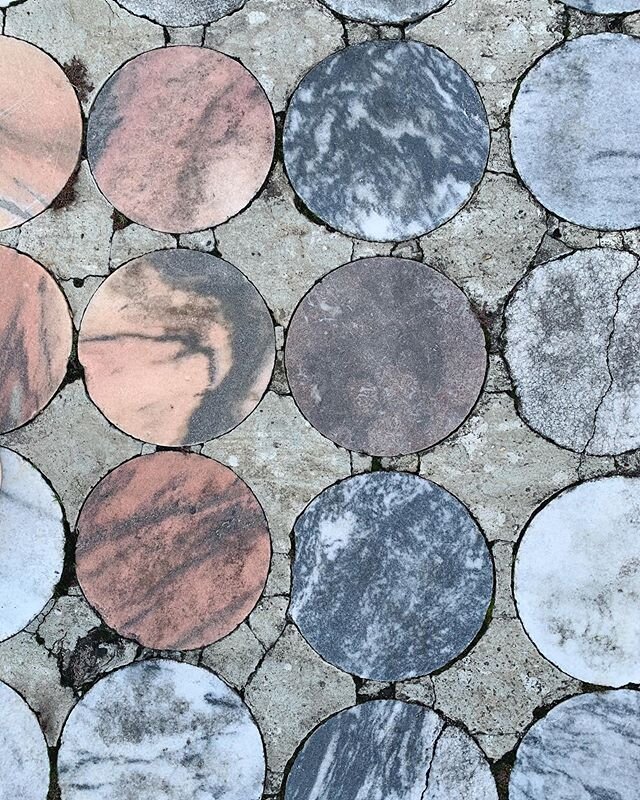 marietta moon rocks
.
.
.
#color #marble #shape