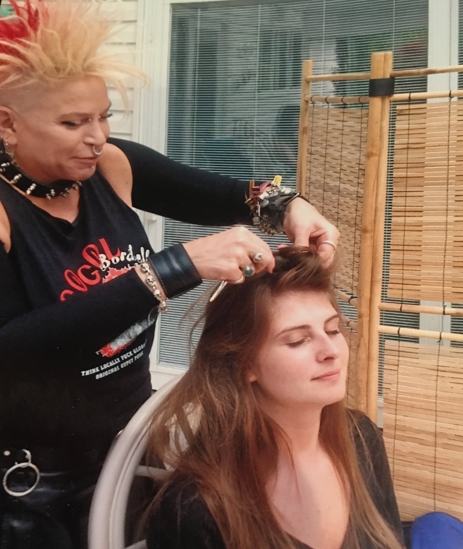 Kaos Hair Salon