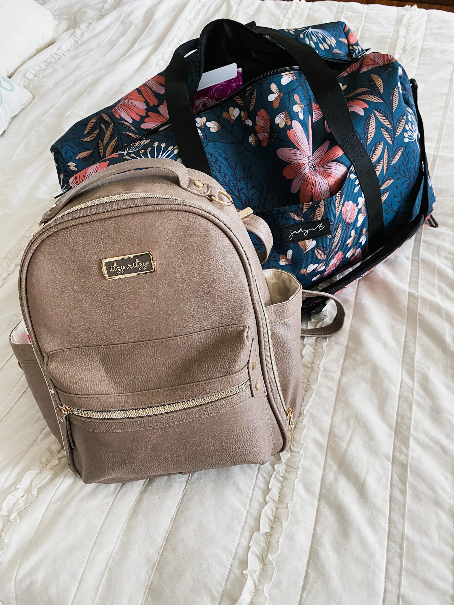 What I'm Packing in our Hospital Bags