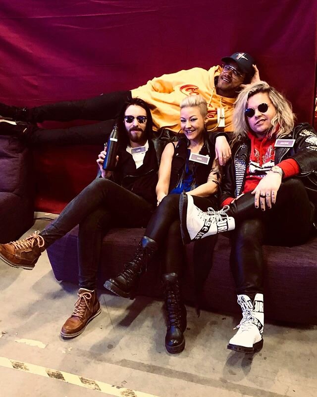 Behind the scenes of &rdquo;All Together Now Suomi&rdquo;! #atnsuomi #alltogethernowsuomi #tventertainment #tvviihdett&auml; #thisonegoestoeleven @nelonen #tvnelonen 
@archiecruzz @leostillman @peteparkkonen @nikilovesrock #barbeqbarbies #santacruzba