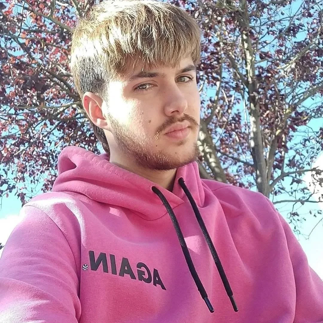 Our next #NYE Special Guest announcement is for @zamermusic 🙌 Hailing from #spain he will help bring europe into the new year with a #hype set from 4-4:45pm EST 🤟