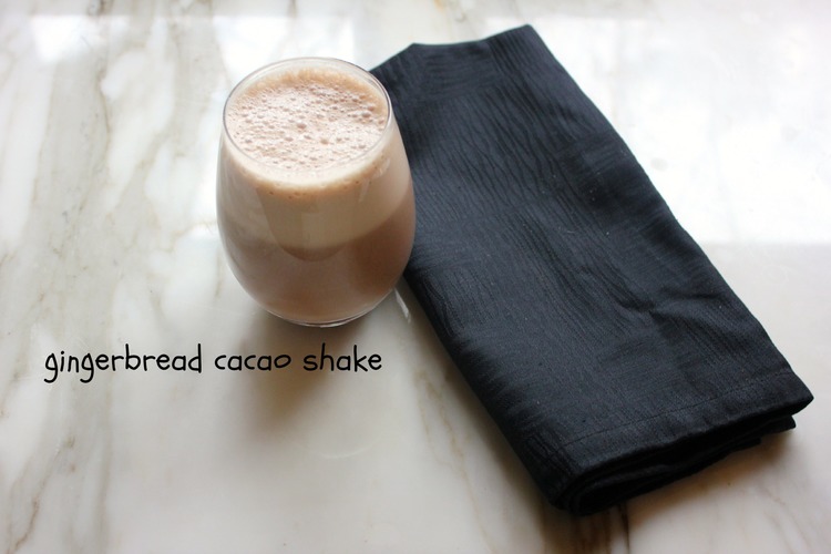 Gingerbread Cacao Shake