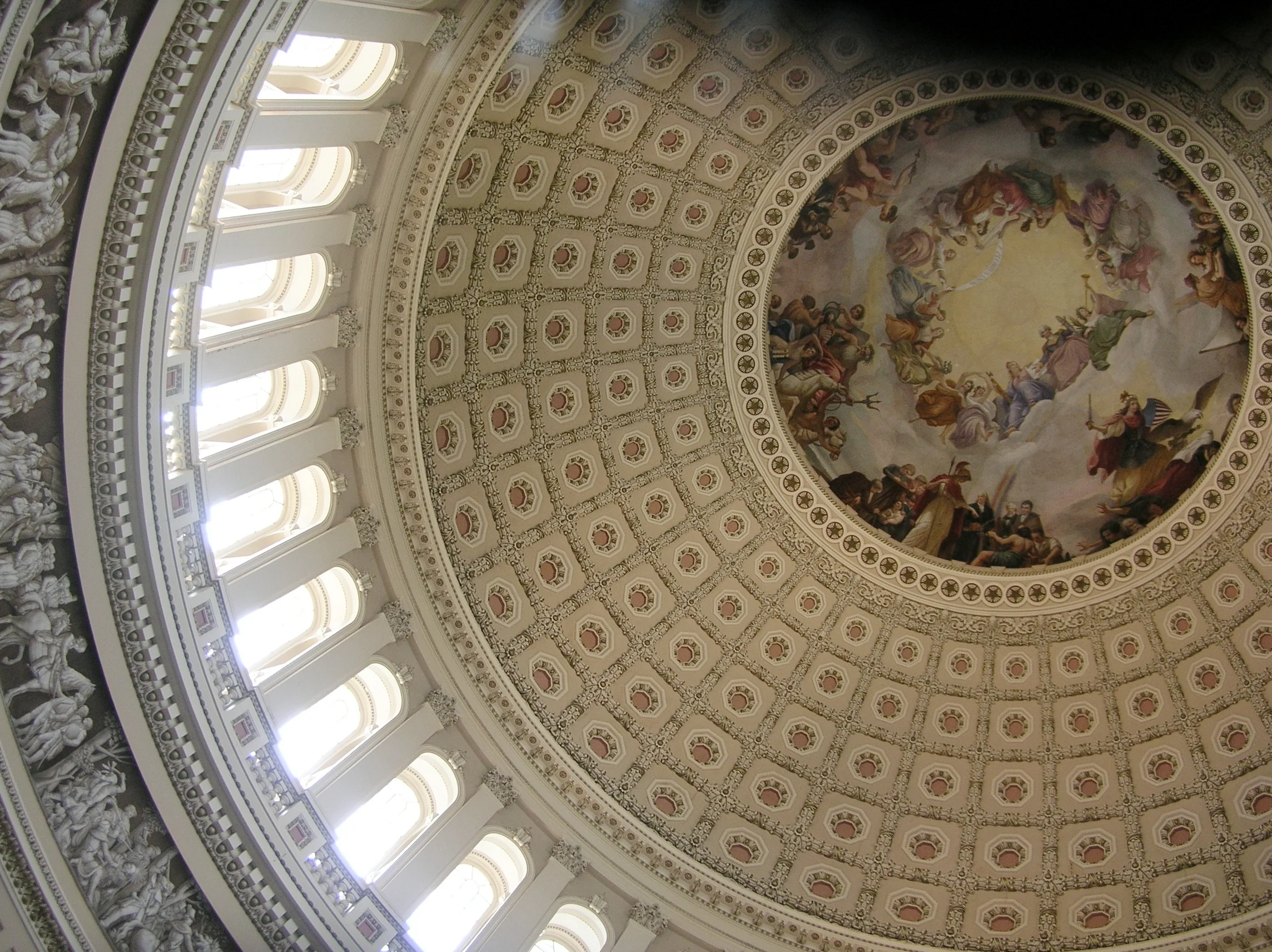 Top_middle_interior_view_of_US_Capitol_dome_1.jpg