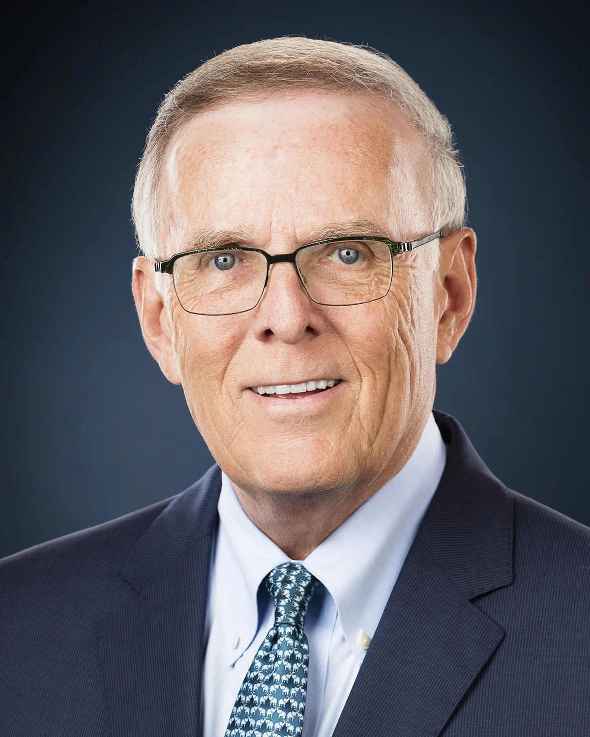 Dorgan-Byron headshot 2017.jpg